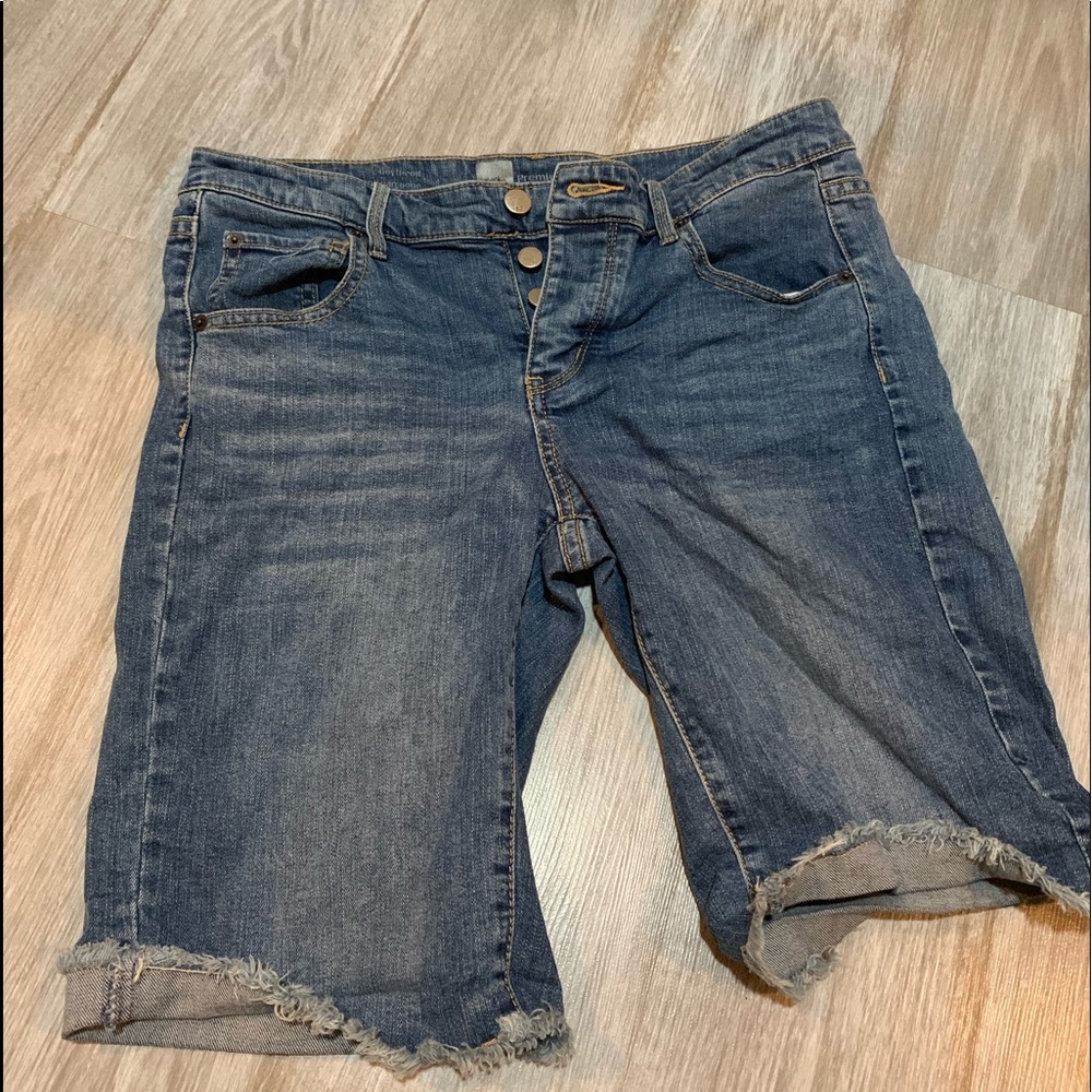 Target Mossimo Bermuda shorts size 6